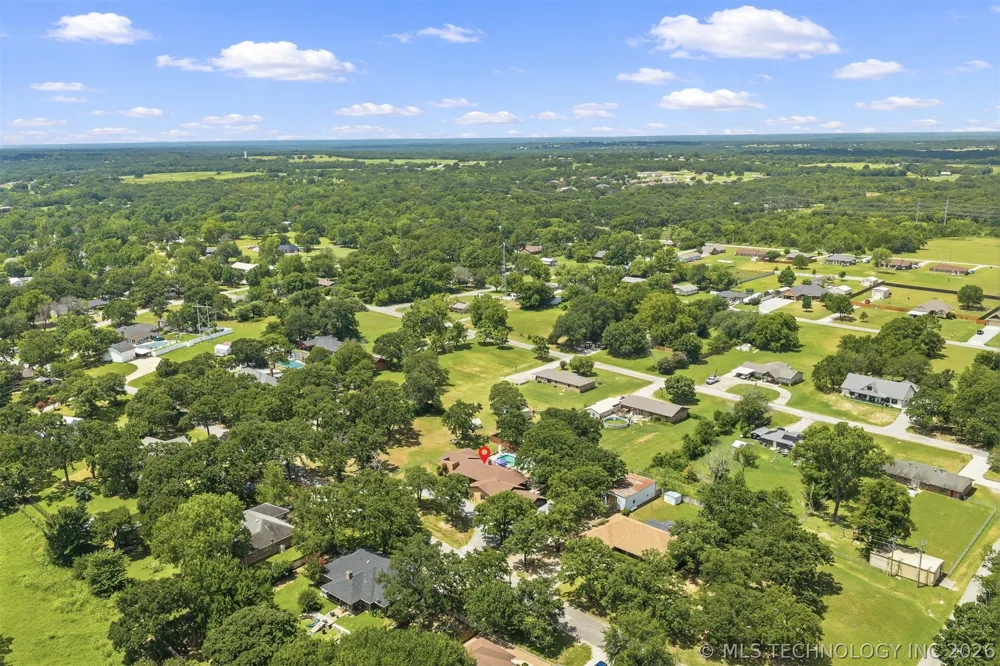 135 Chaparral Street Lone Grove, OK 73401
