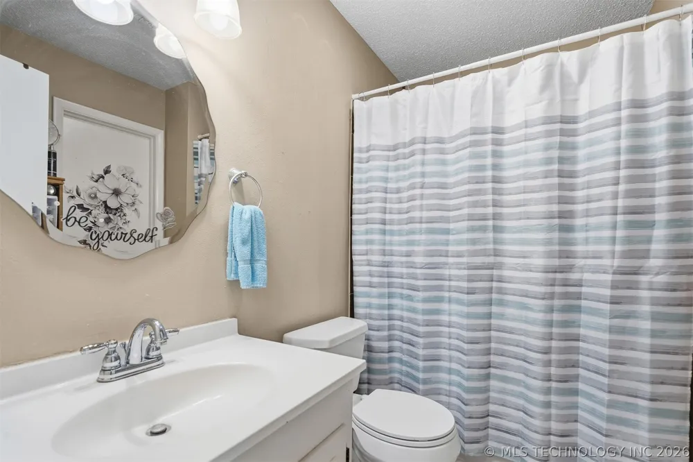 135 Chaparral Street Lone Grove, OK 73401