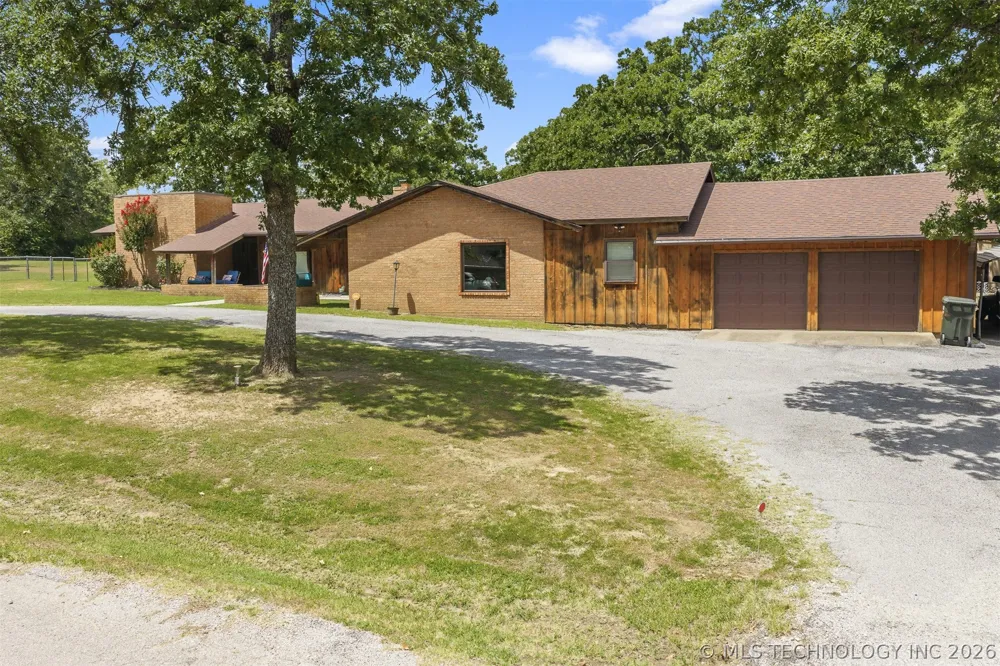 135 Chaparral Street Lone Grove, OK 73401