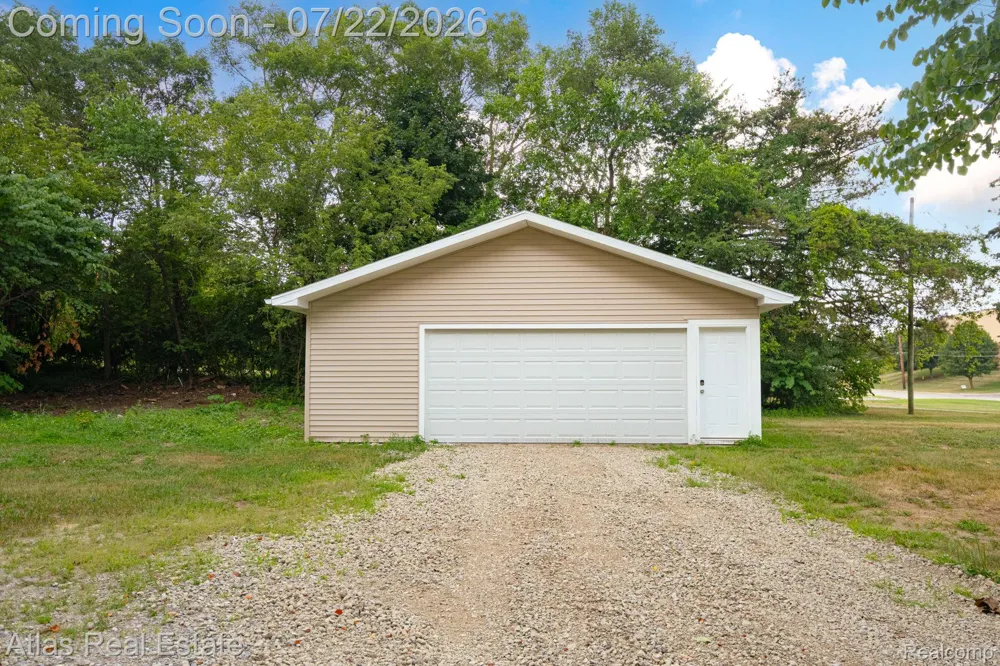 7398 Genesee Road Genesee Charter Township, MI 48437