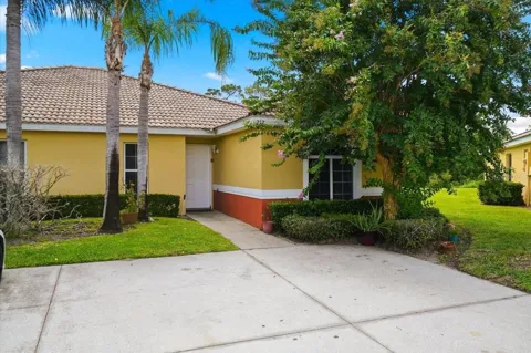 212 OCEAN BLUFF DRIVE