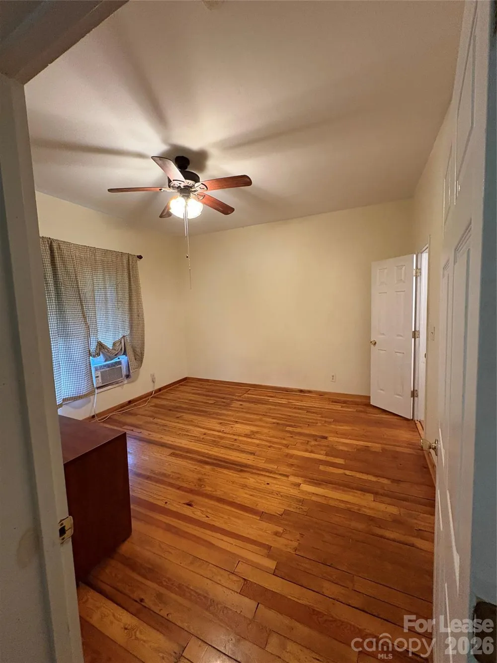604 Main Avenue NW Hickory, NC 28601