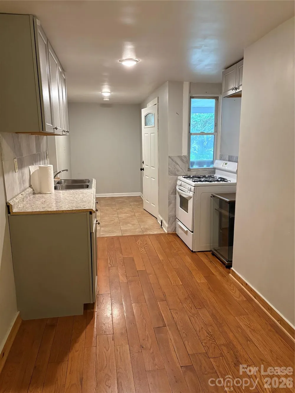 604 Main Avenue NW Hickory, NC 28601