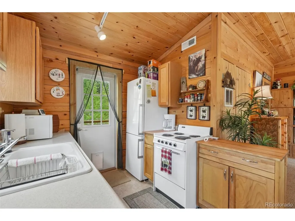 1600 Swiggler Road Jefferson, CO 80456