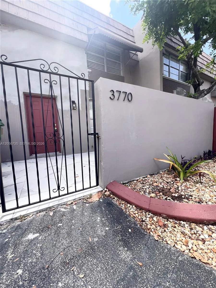 3770 SW 59th Ter #53 Davie, FL 33314