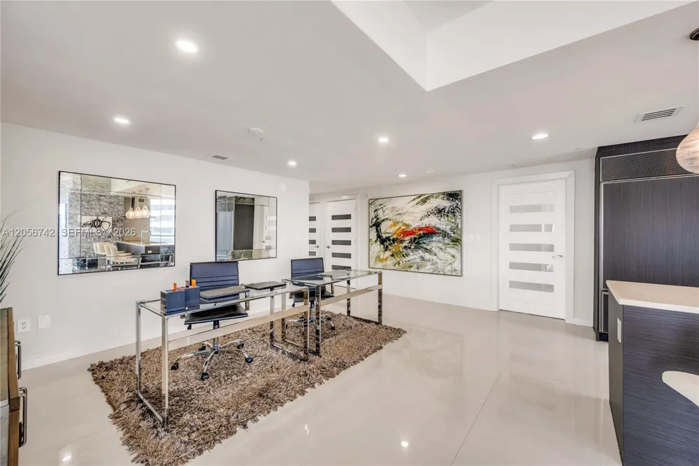 495 Brickell Ave #3702 Miami, FL 33131
