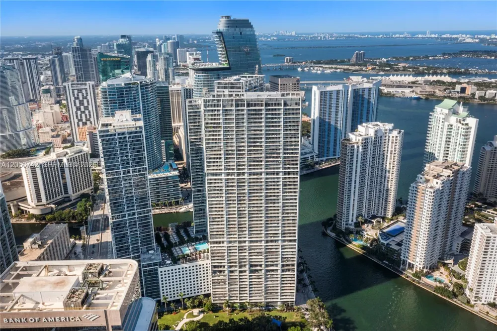 495 Brickell Ave #3702 Miami, FL 33131
