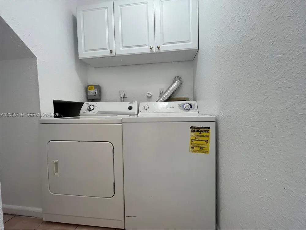 895 Crystal Lake Dr #103 Deerfield Beach, FL 33064