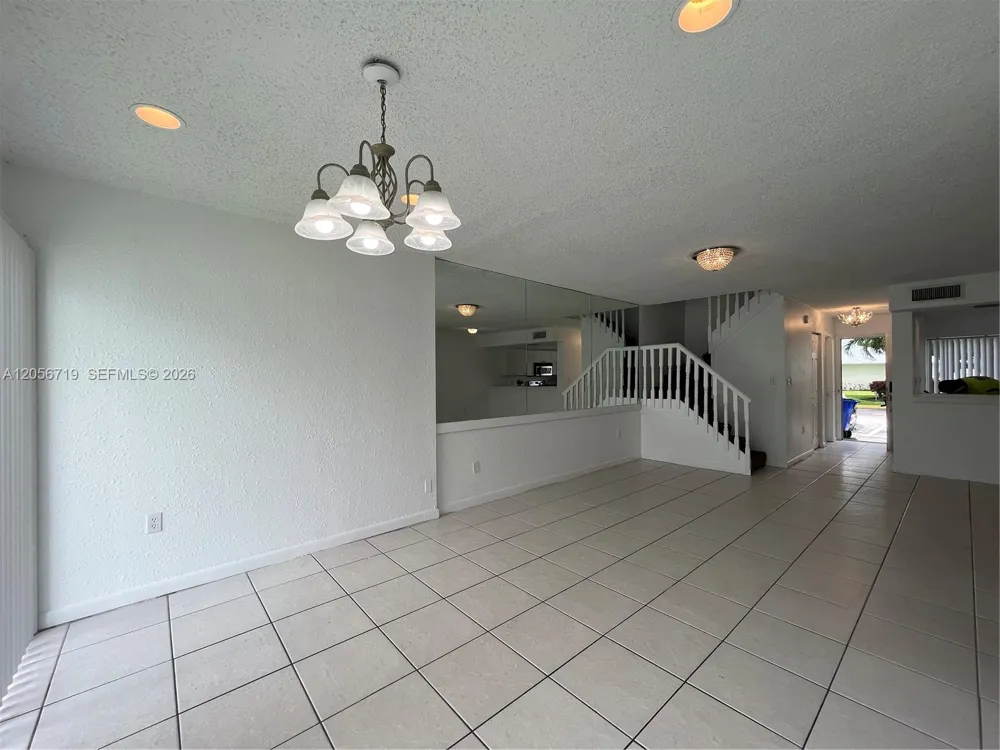 895 Crystal Lake Dr #103 Deerfield Beach, FL 33064
