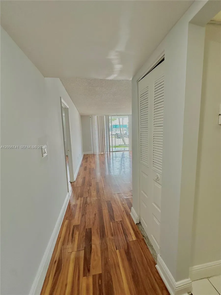 486 NW 165th St Rd #B-103 Miami, FL 33169