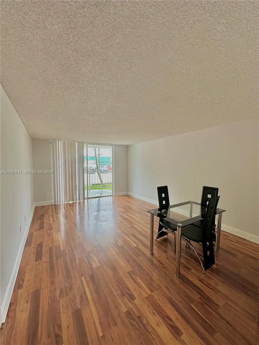 486 NW 165th St Rd #B-103 Miami, FL 33169