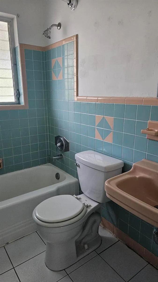2734 NE 32nd Street #1 Fort Lauderdale, FL 33306
