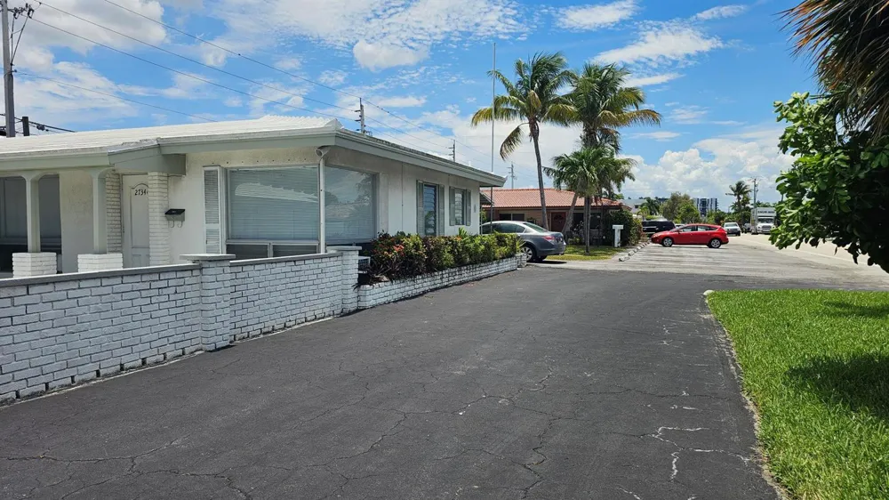 2734 NE 32nd Street #1 Fort Lauderdale, FL 33306