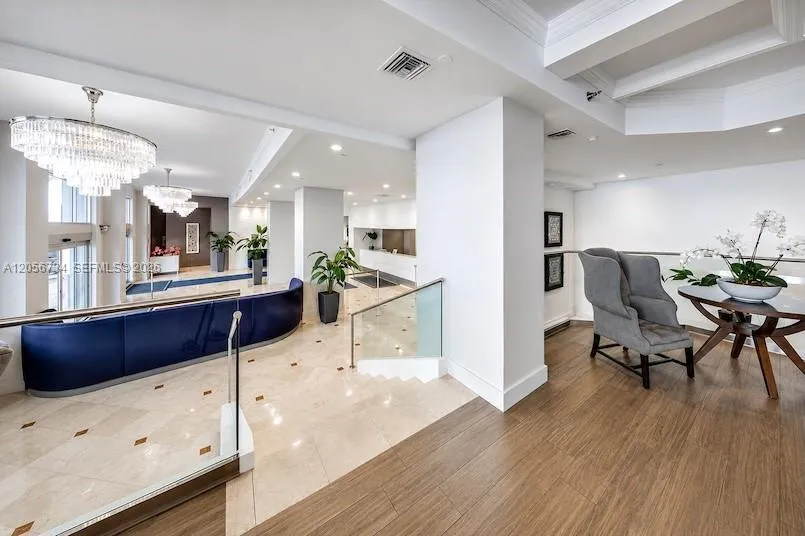 100 Lincoln Rd #619 Miami Beach, FL 33139