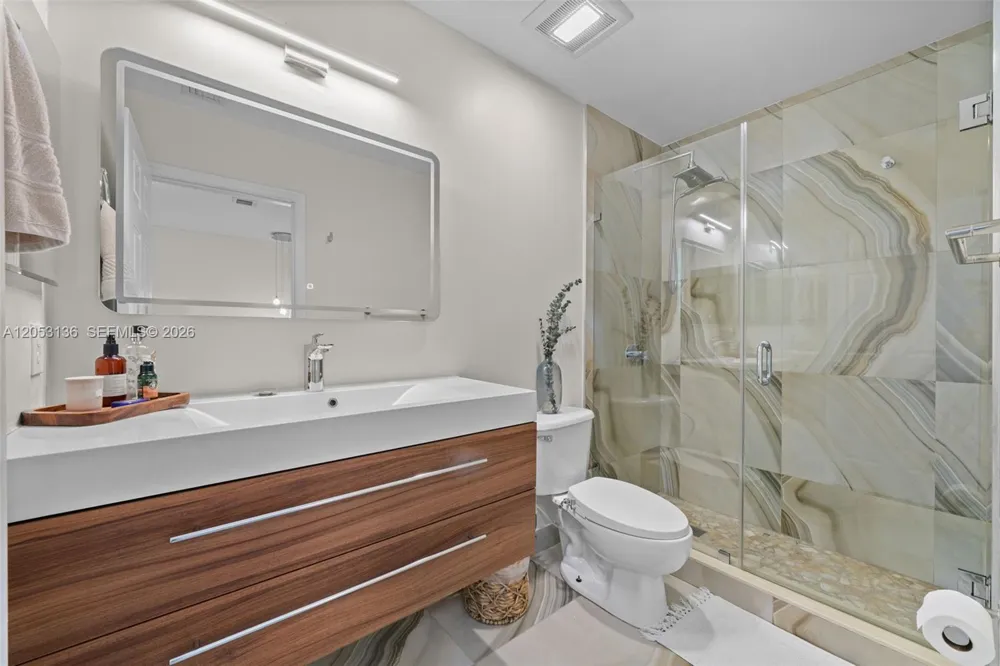 12050 SW 135th Ter Miami, FL 33186