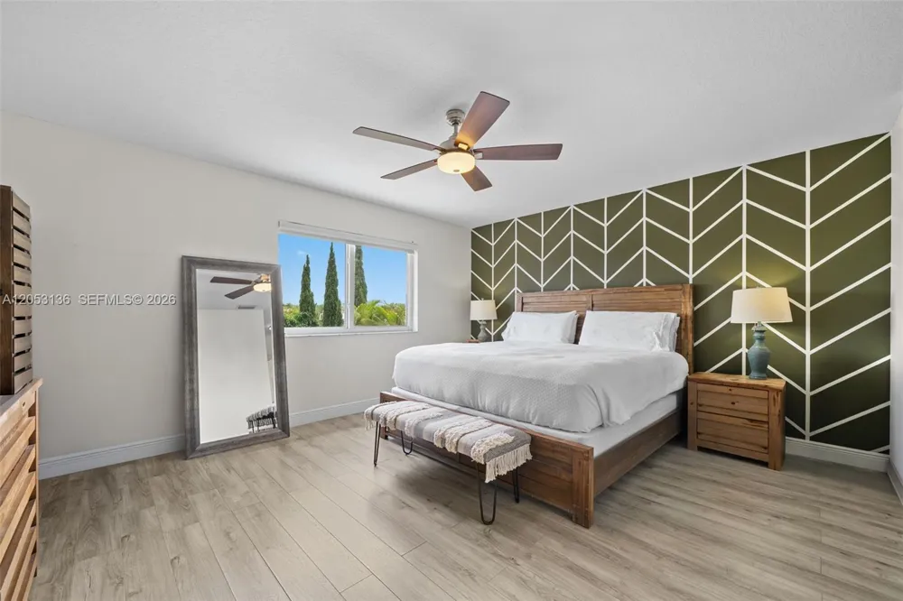 12050 SW 135th Ter Miami, FL 33186