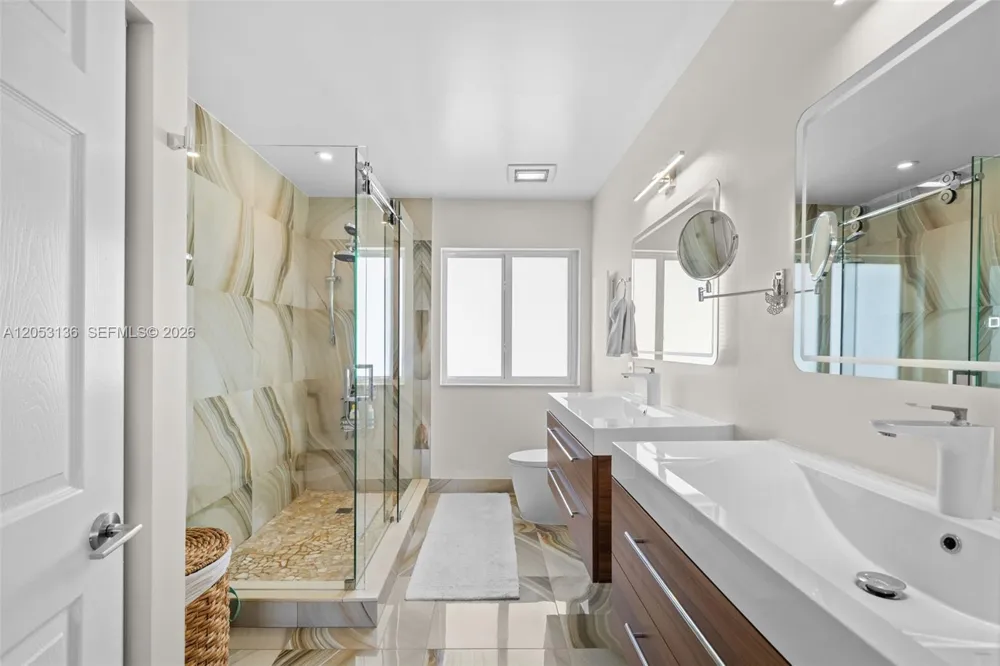 12050 SW 135th Ter Miami, FL 33186