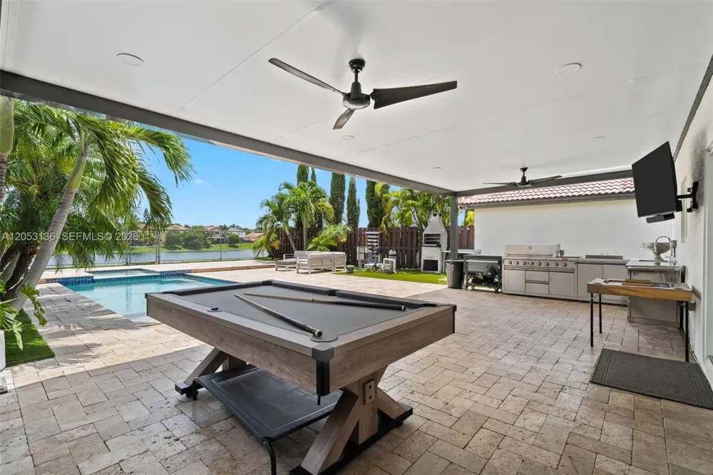 12050 SW 135th Ter Miami, FL 33186