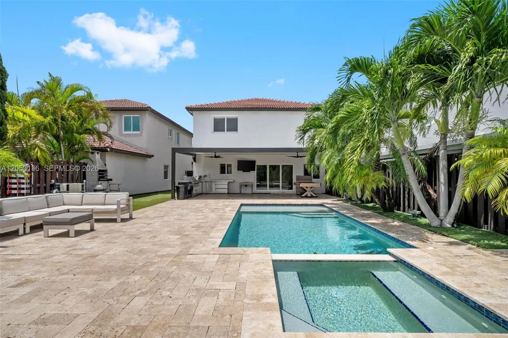 12050 SW 135th Ter Miami, FL 33186