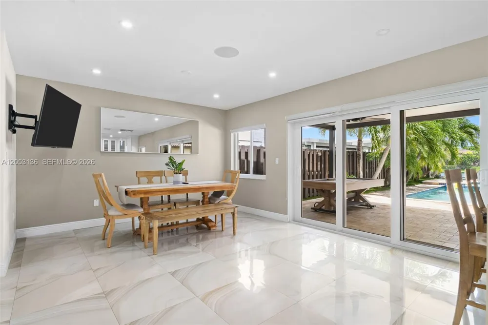 12050 SW 135th Ter Miami, FL 33186