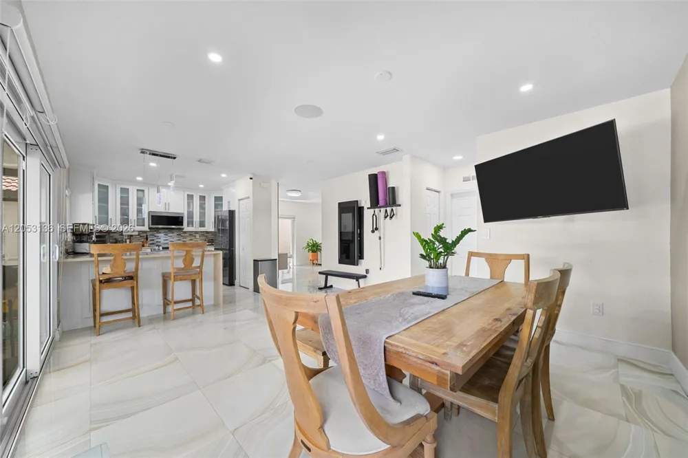 12050 SW 135th Ter Miami, FL 33186