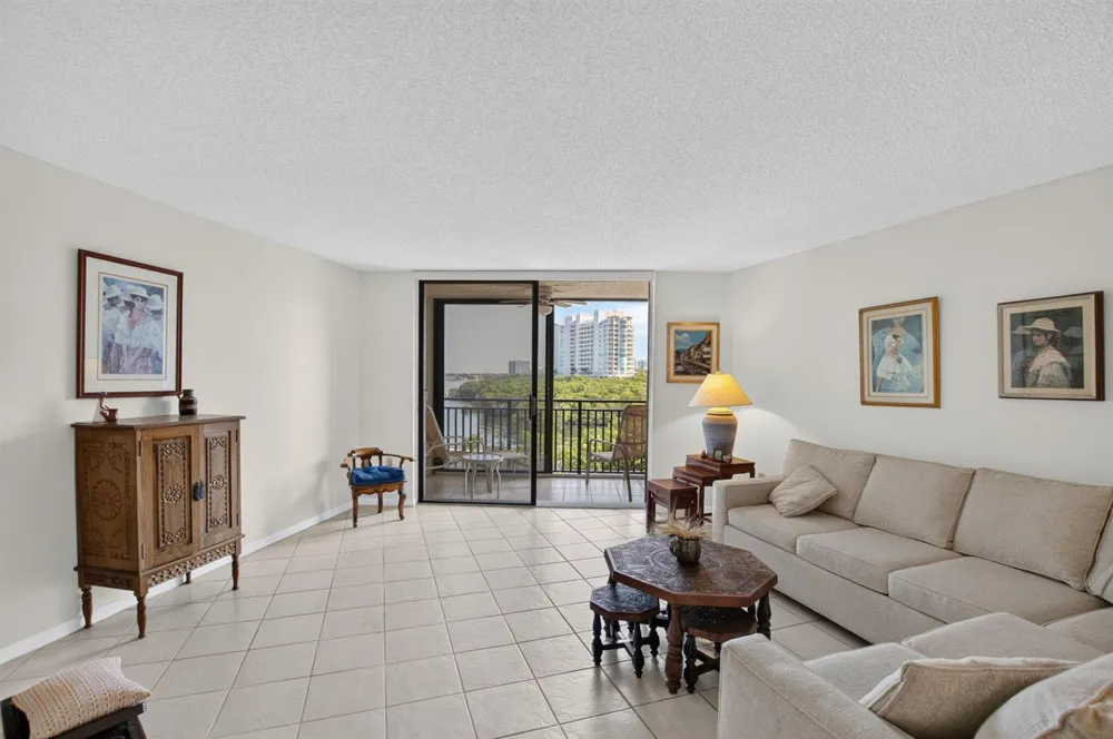 3912 S Ocean Boulevard #501 Highland Beach, FL 33487