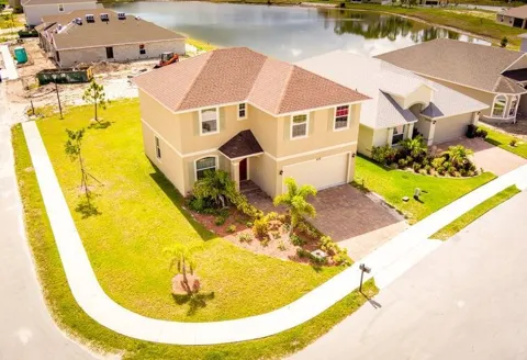 416 Seafoam Circle