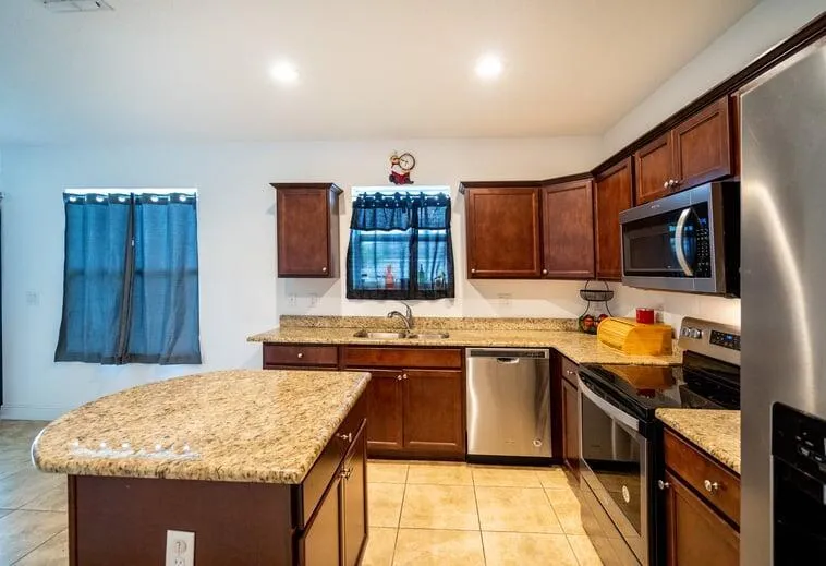 416 Seafoam Circle Fort Pierce, FL 34945