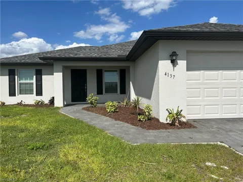 4137 NE 14th Place