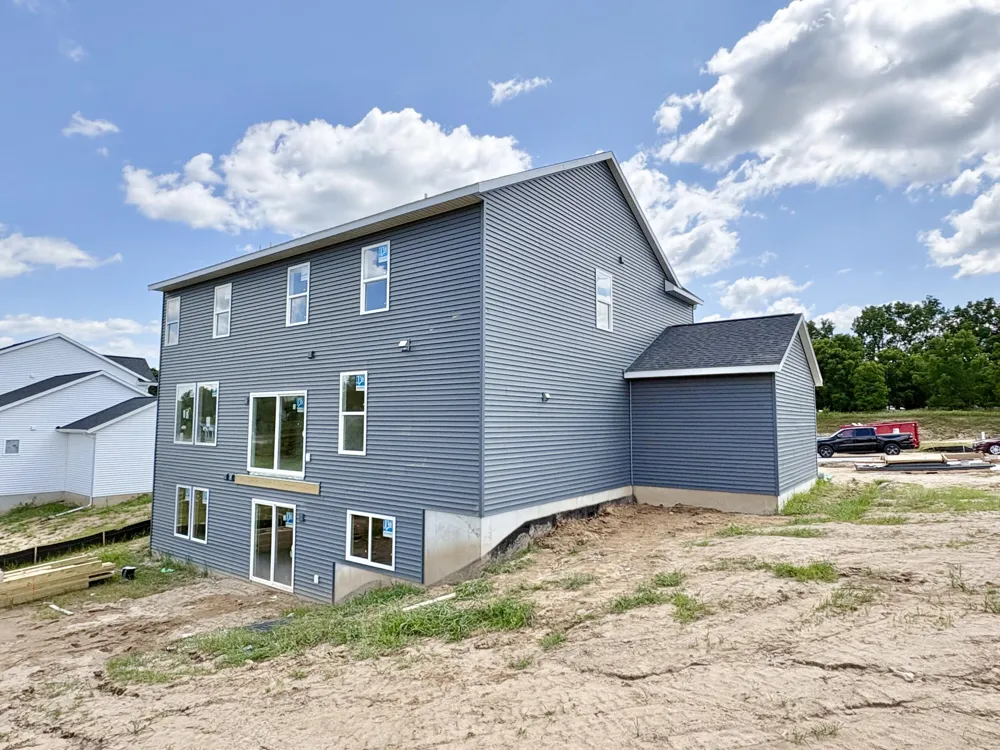 8321 Kettle Oak Drive SE Alto, MI 49302