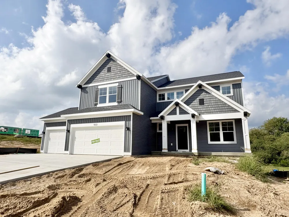 8321 Kettle Oak Drive SE Alto, MI 49302