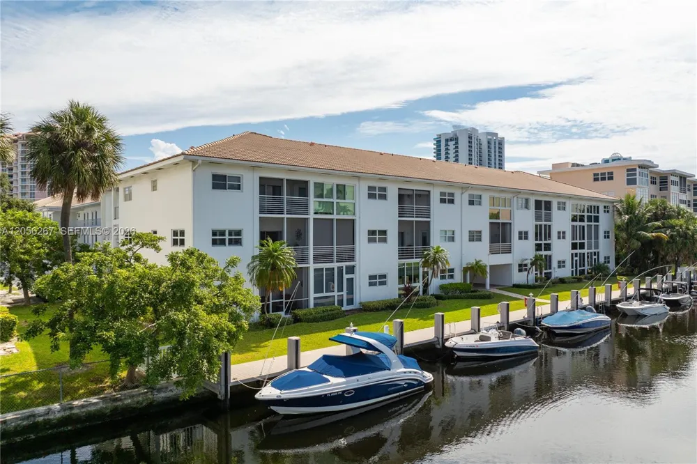 1461 S Ocean Blvd #222 Lauderdale By The Sea, FL 33062