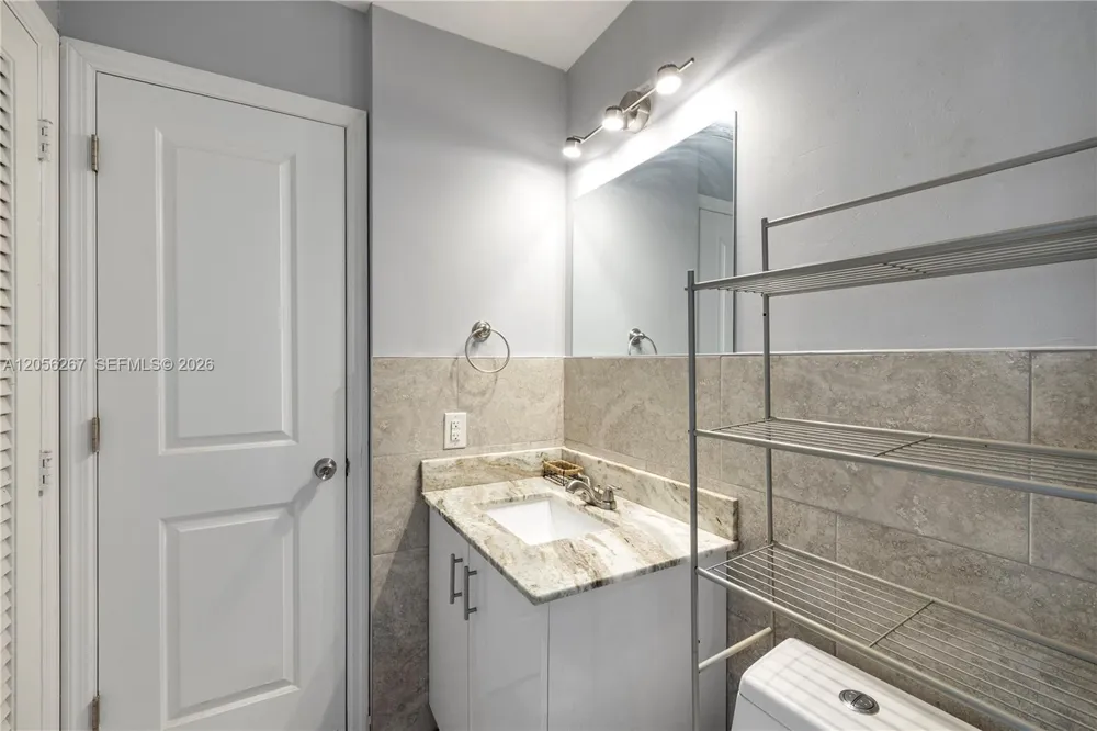 1461 S Ocean Blvd #222 Lauderdale By The Sea, FL 33062