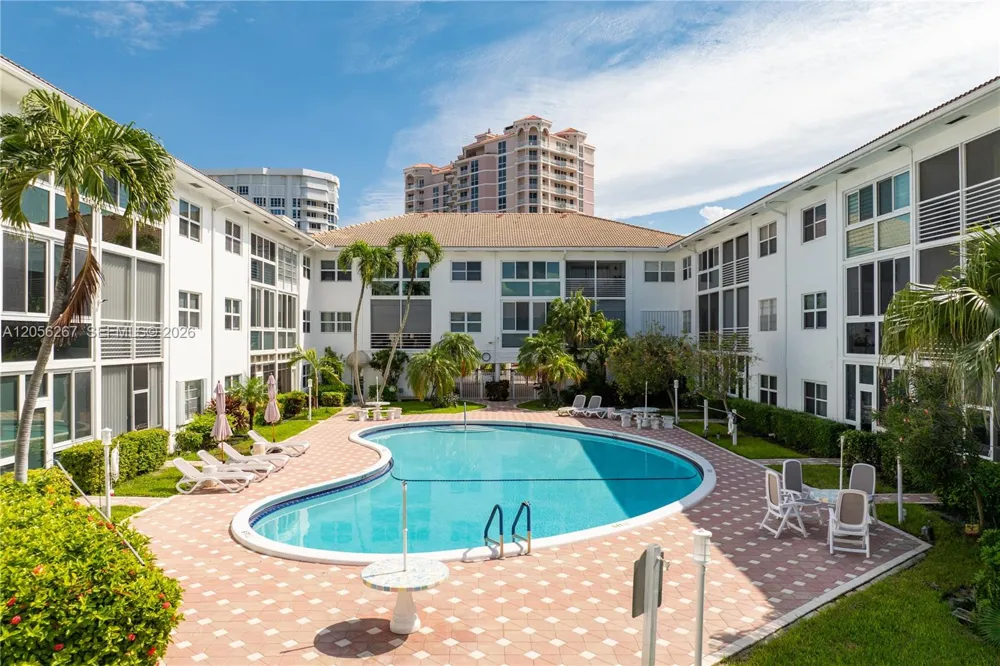 1461 S Ocean Blvd #222 Lauderdale By The Sea, FL 33062