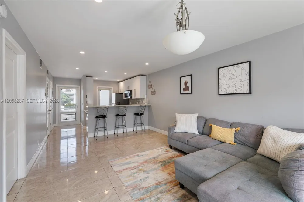 1461 S Ocean Blvd #222 Lauderdale By The Sea, FL 33062