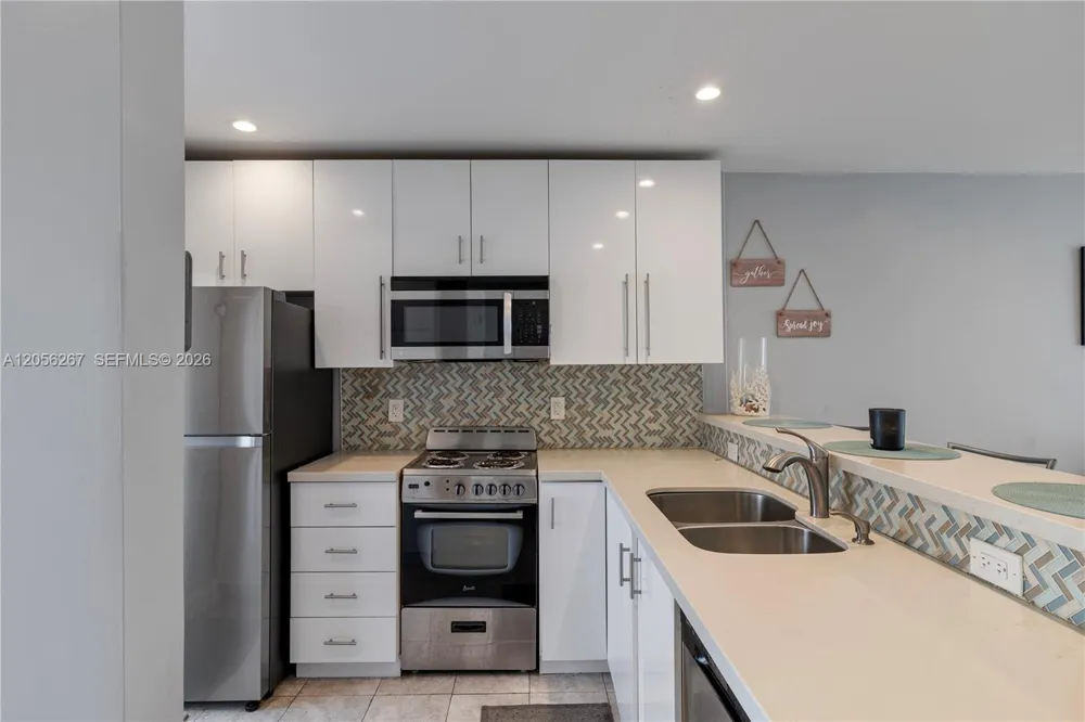 1461 S Ocean Blvd #222 Lauderdale By The Sea, FL 33062