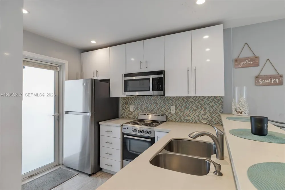 1461 S Ocean Blvd #222 Lauderdale By The Sea, FL 33062