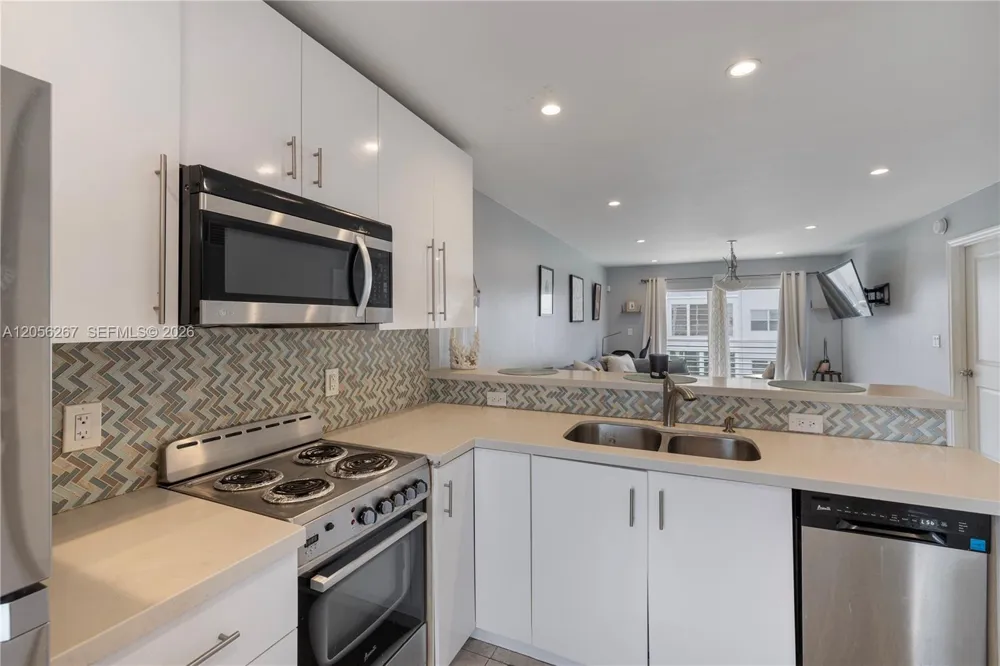 1461 S Ocean Blvd #222 Lauderdale By The Sea, FL 33062