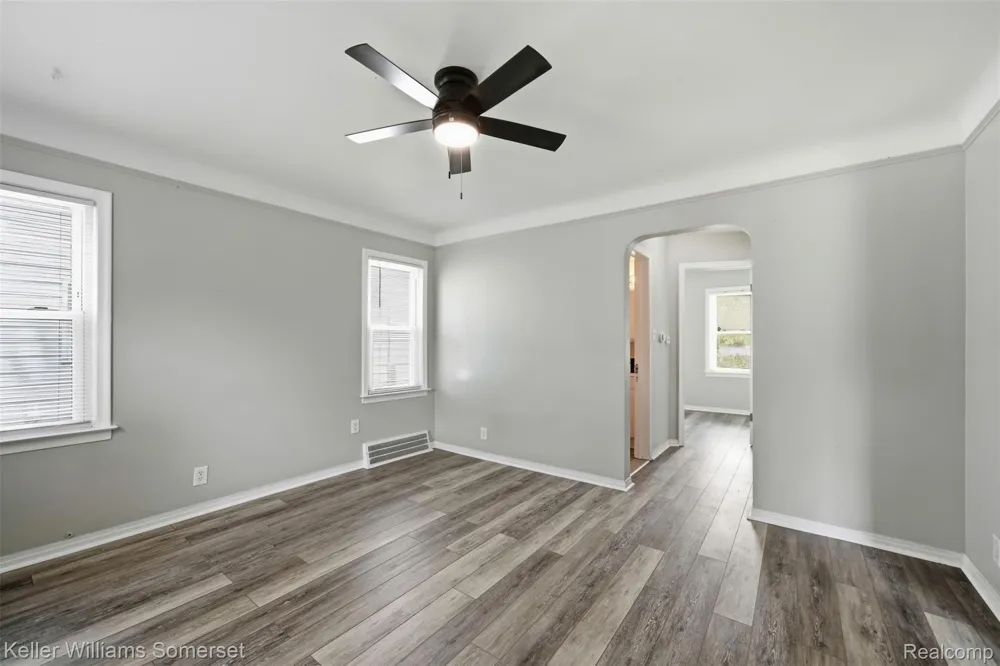 19693 Elkhart Street Harper Woods City, MI 48225