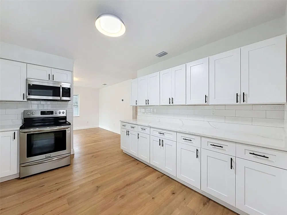 3316 W NASSAU STREET Tampa, FL 33607