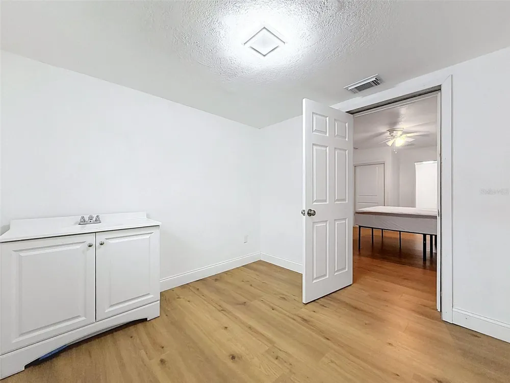 3316 W NASSAU STREET Tampa, FL 33607