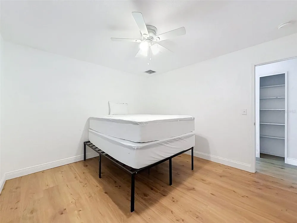 3316 W NASSAU STREET Tampa, FL 33607