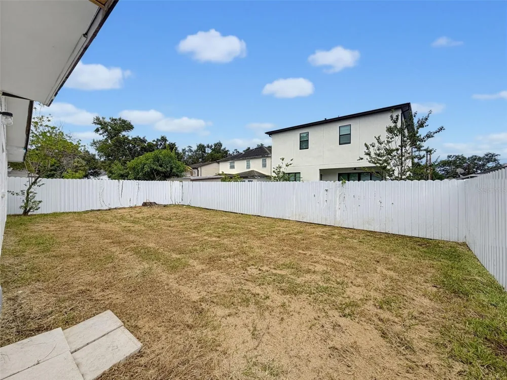 3316 W NASSAU STREET Tampa, FL 33607