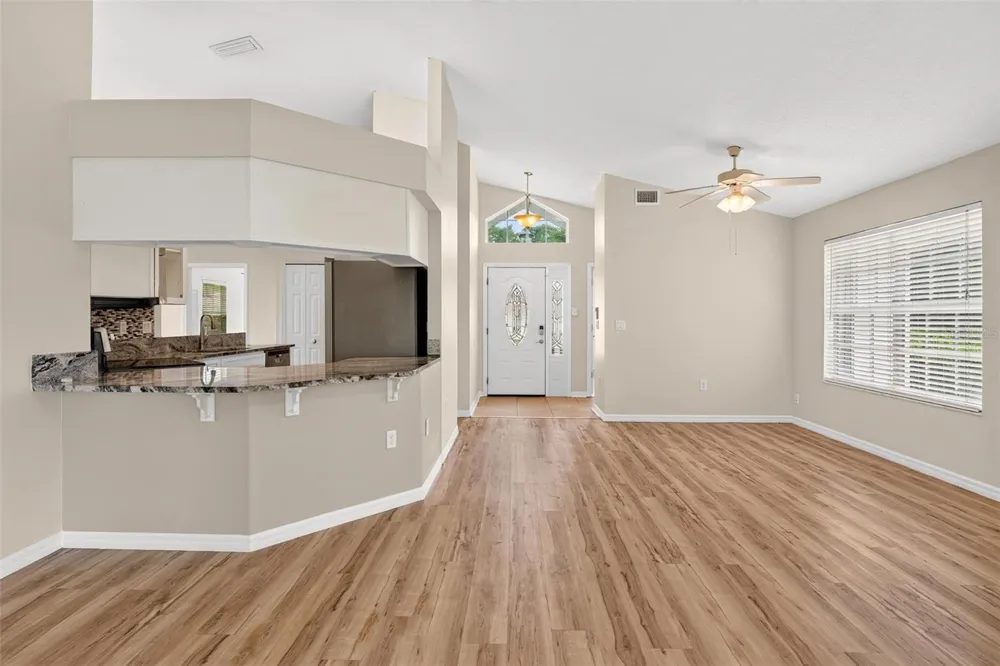 615 JUNIPER WAY Tavares, FL 32778