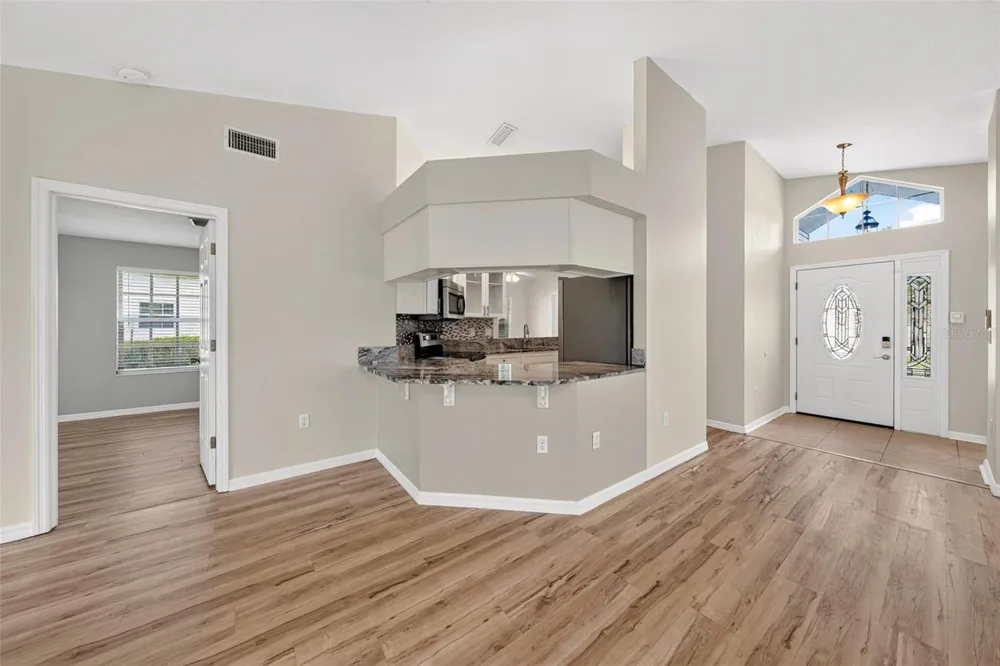 615 JUNIPER WAY Tavares, FL 32778