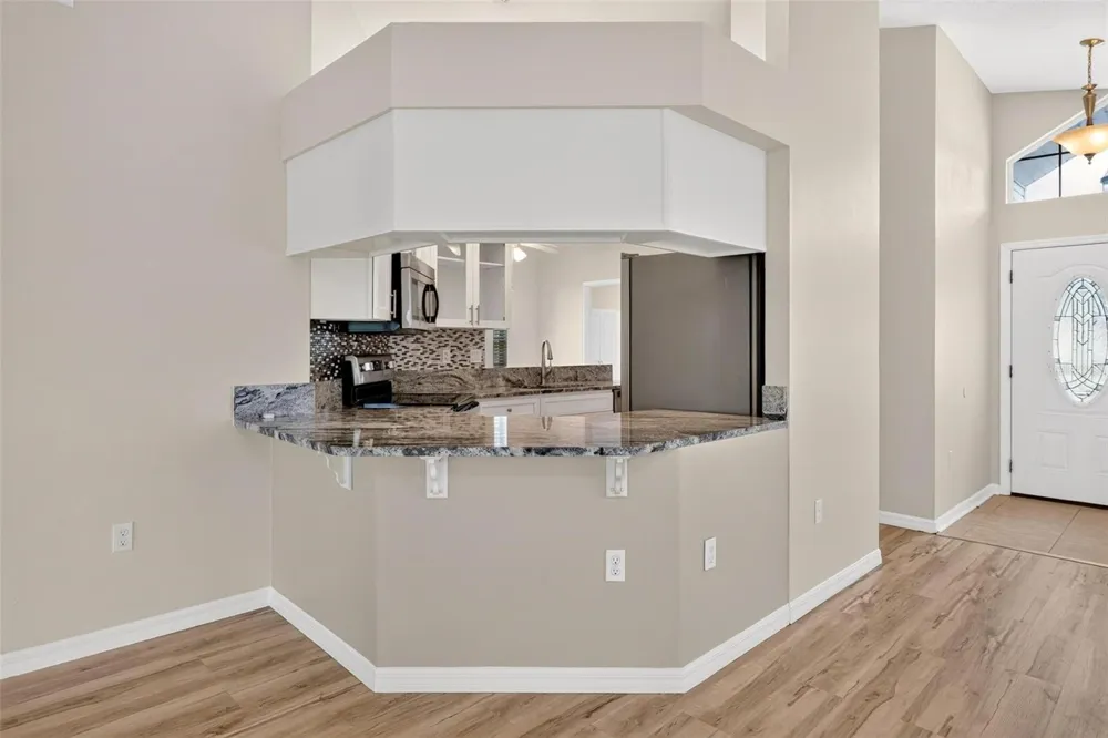 615 JUNIPER WAY Tavares, FL 32778