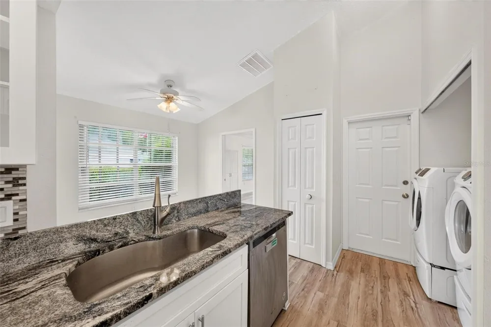 615 JUNIPER WAY Tavares, FL 32778