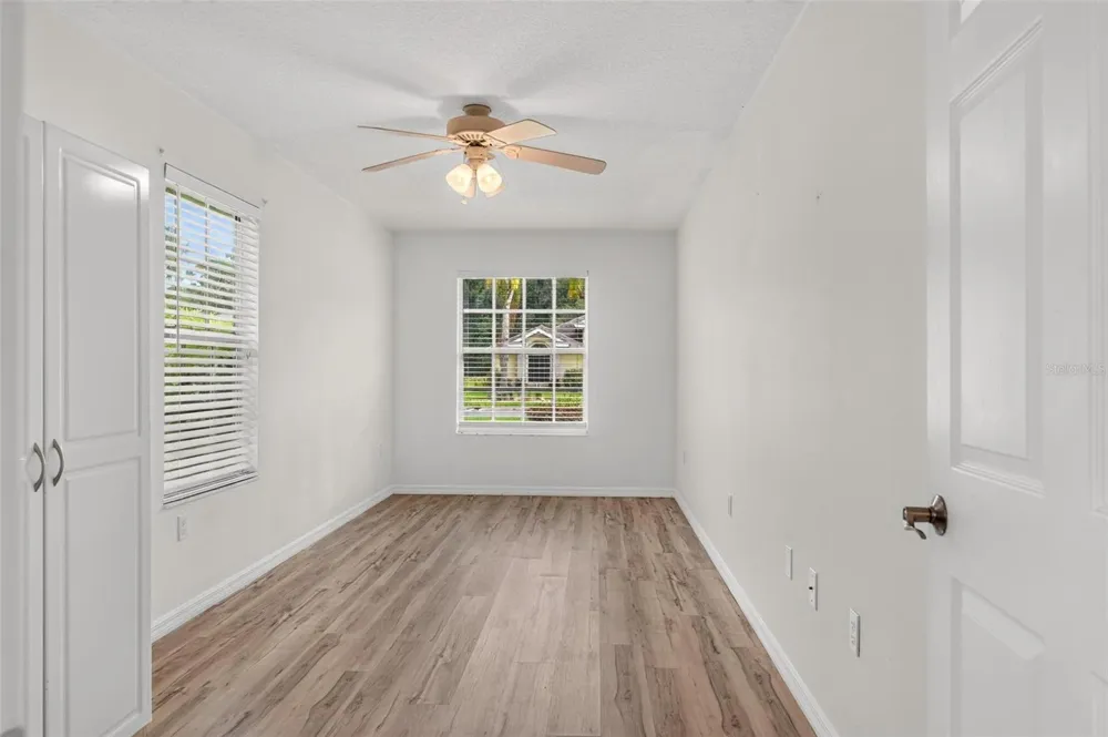 615 JUNIPER WAY Tavares, FL 32778