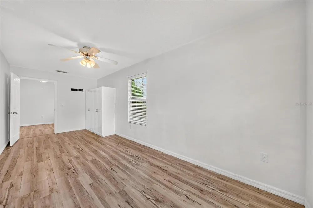 615 JUNIPER WAY Tavares, FL 32778