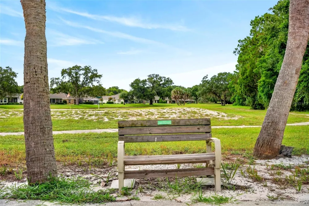 615 JUNIPER WAY Tavares, FL 32778